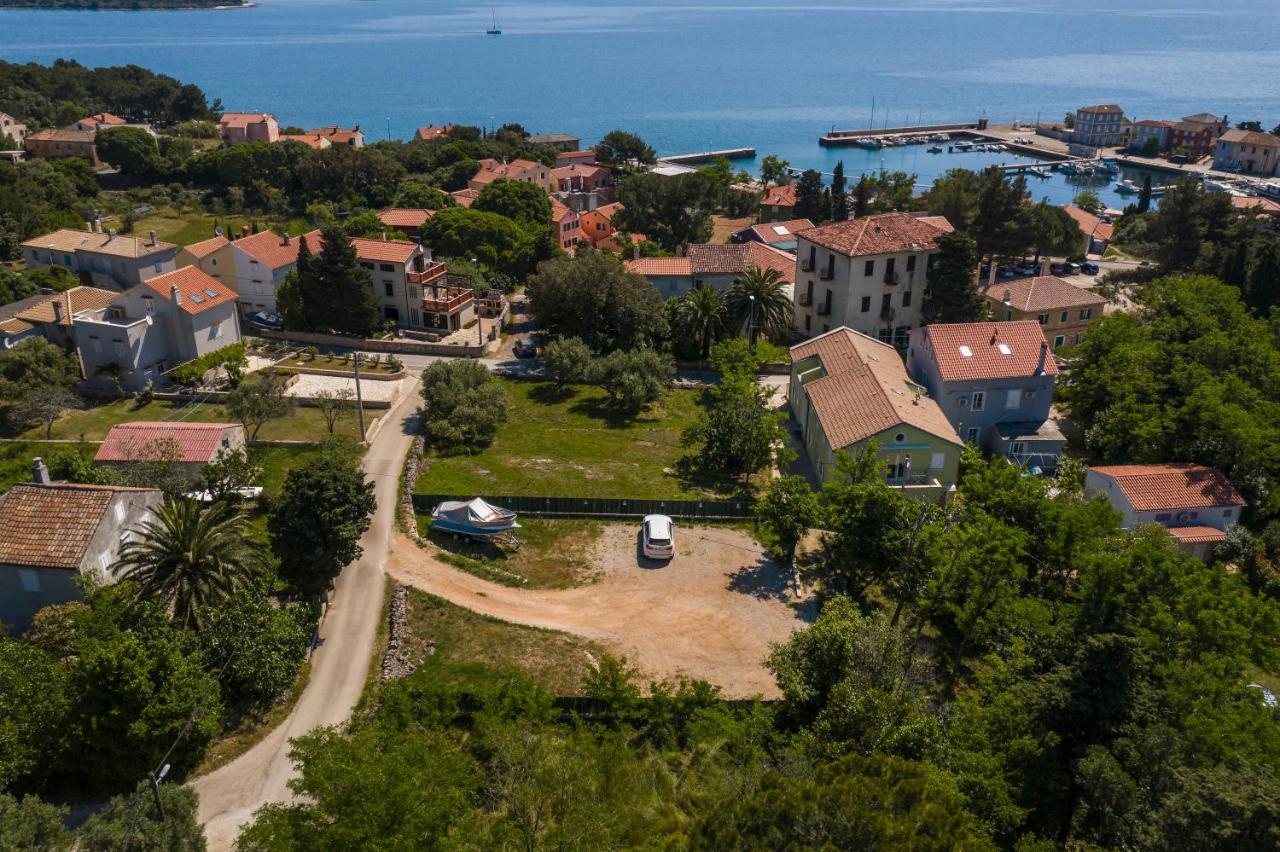 Apartmani Danica Nerezine Luaran gambar