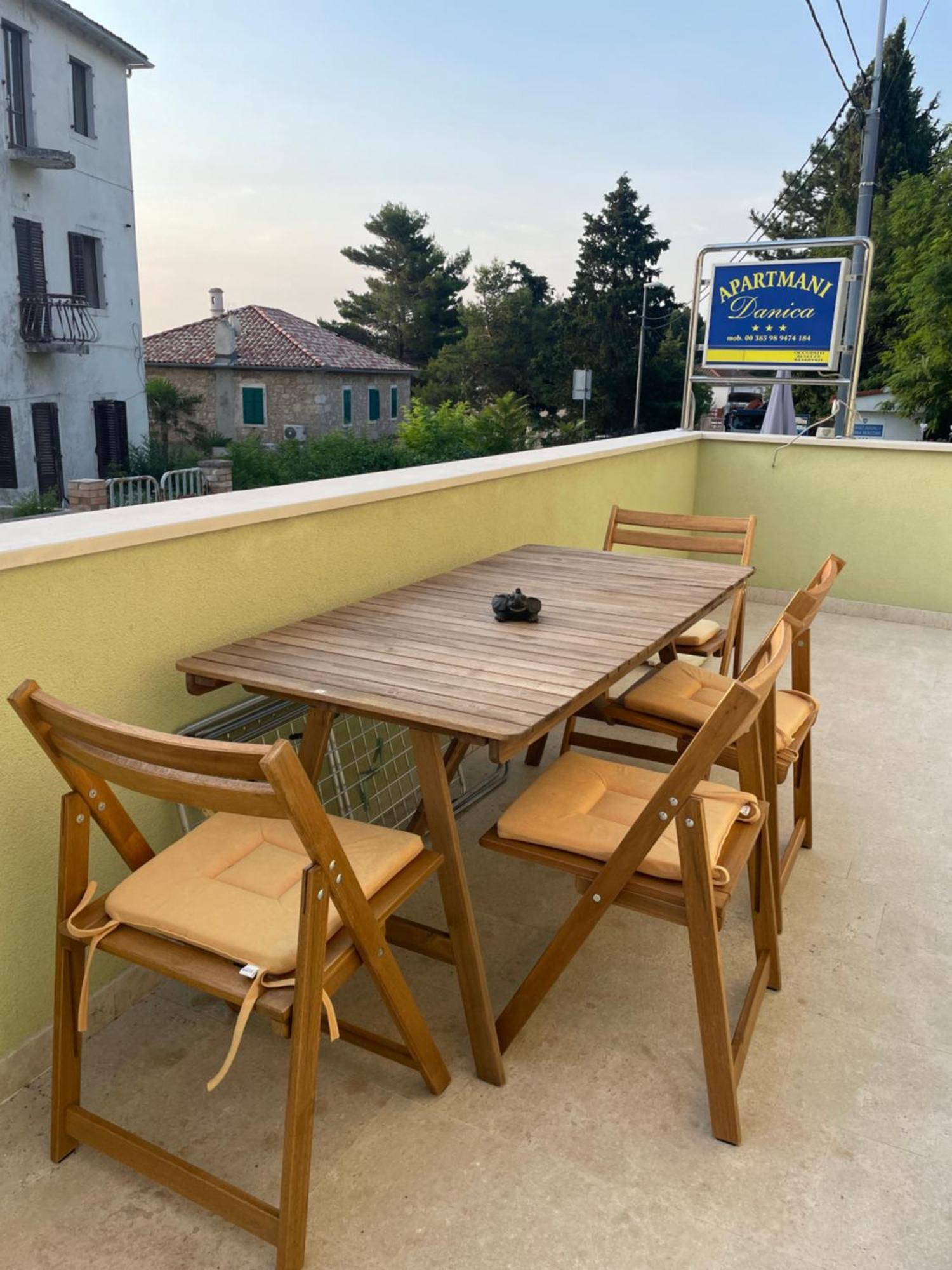 Apartmani Danica Nerezine Luaran gambar