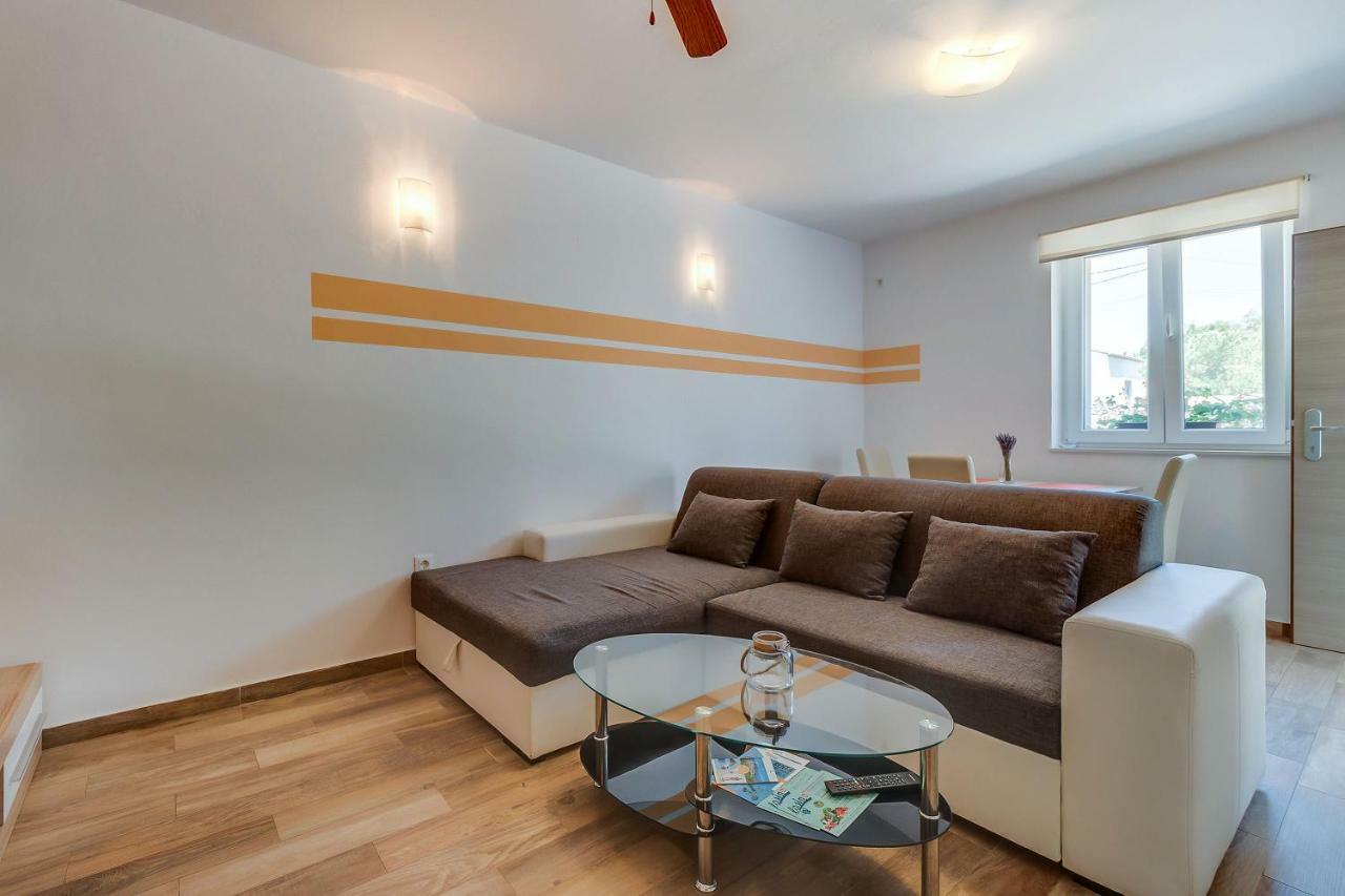 Apartmani Danica Nerezine Luaran gambar