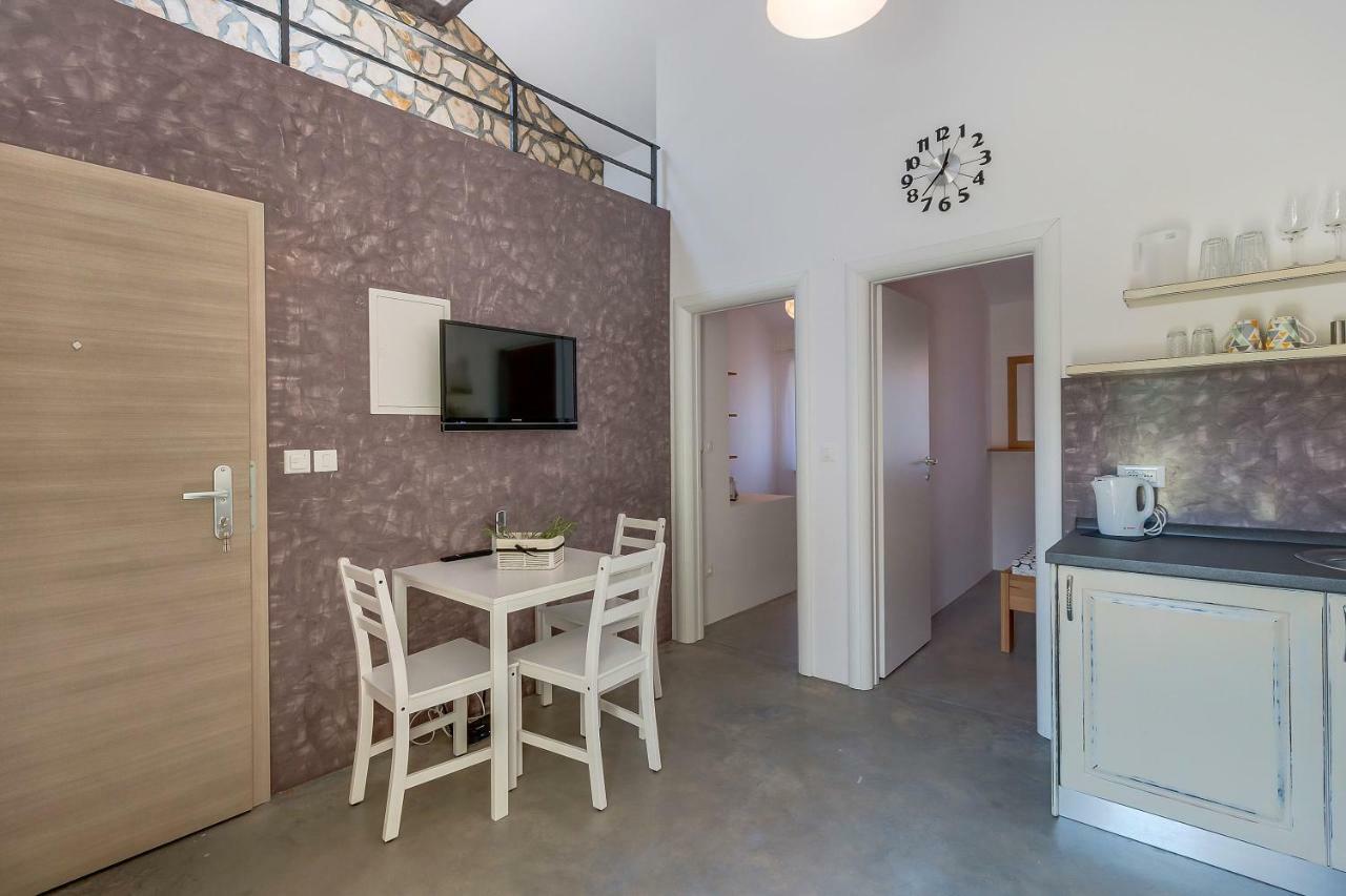 Apartmani Danica Nerezine Luaran gambar